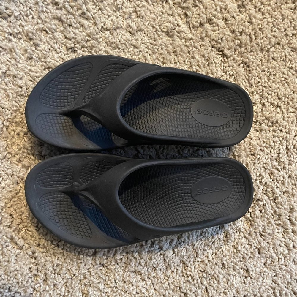 OEFOS Fit Flip Flops